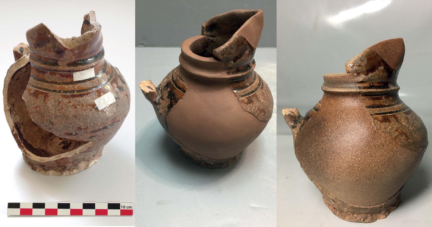 Trois photos accolées montrent l'évolution de la restauration d'un pichet en céramique.