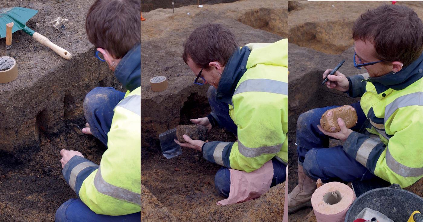 Sur trois photos accolées, on observe un archéologue en train de prélever une motte de sédiment dans un vestige archéologique.