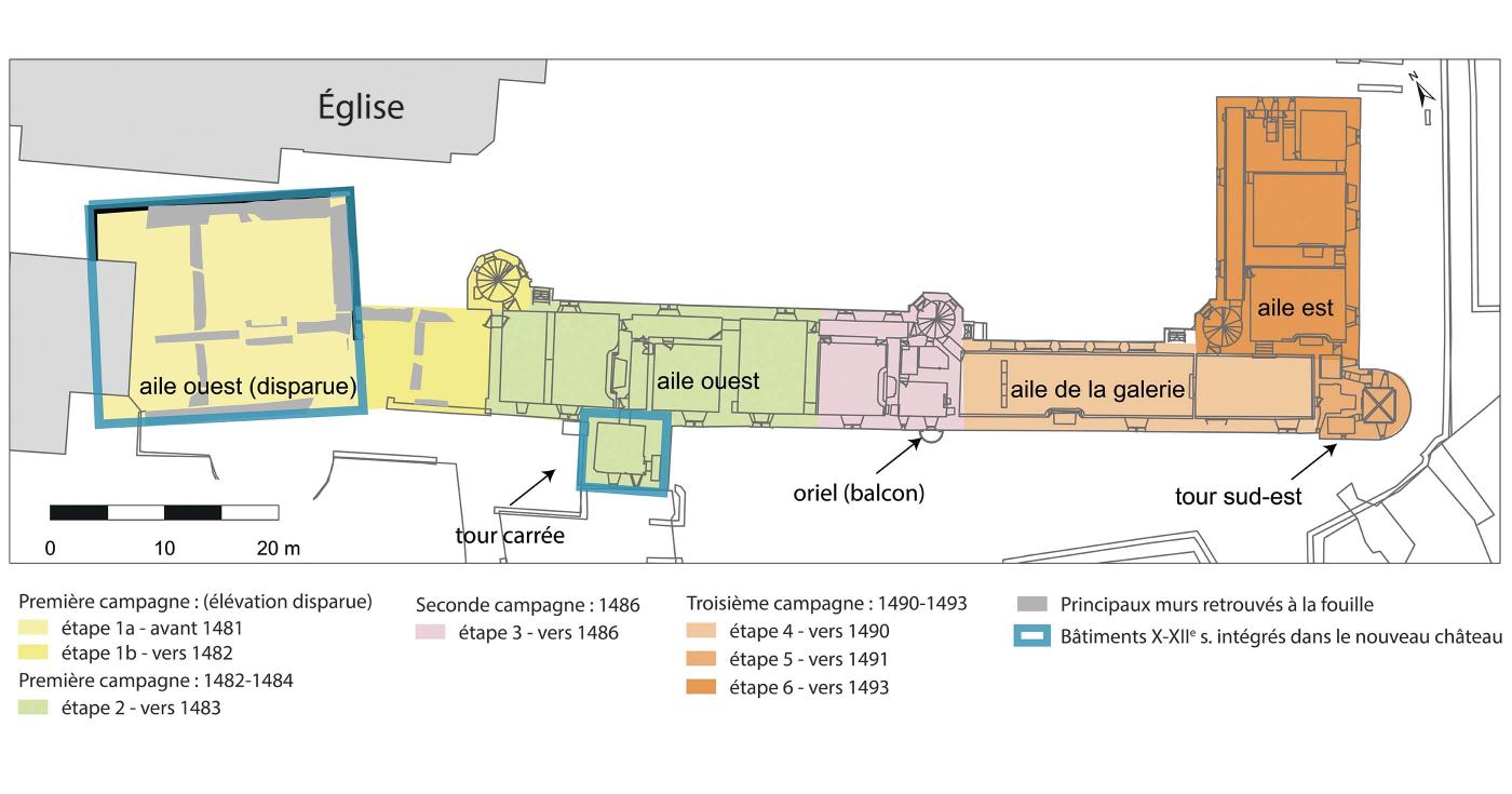 Les différentes étapes de construction du château de Gien sont indiquées sur un plan avec des applat de couleur.